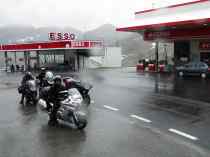 Andorra nás vítá poněkud studeňějším klimatem a množstvím benzinek