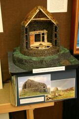 Muzeum - model kruhového domu doby bronzové