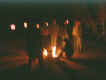 23. romantická náladová fotka ohně č.1 a lampiónků
